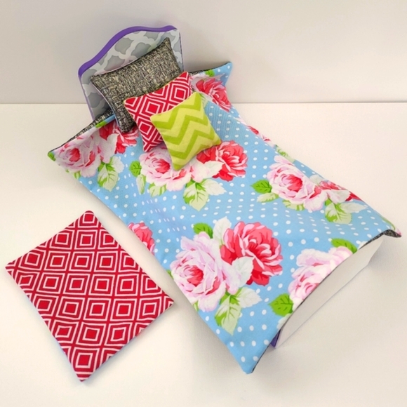 12 Inch Fashion Doll Bedding Set - Picture 2 of 6